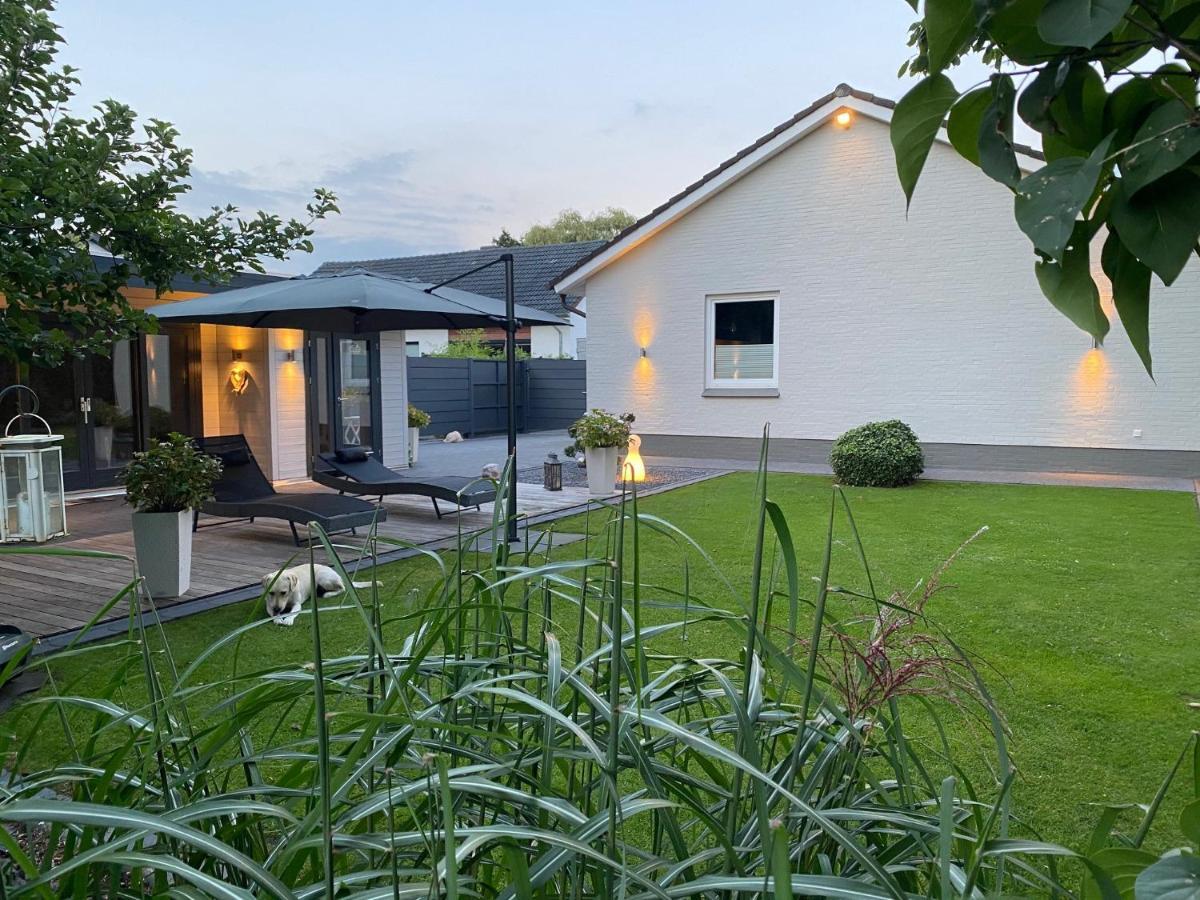 Family Ferienhaus Ennens Rhauderfehn Esterno foto